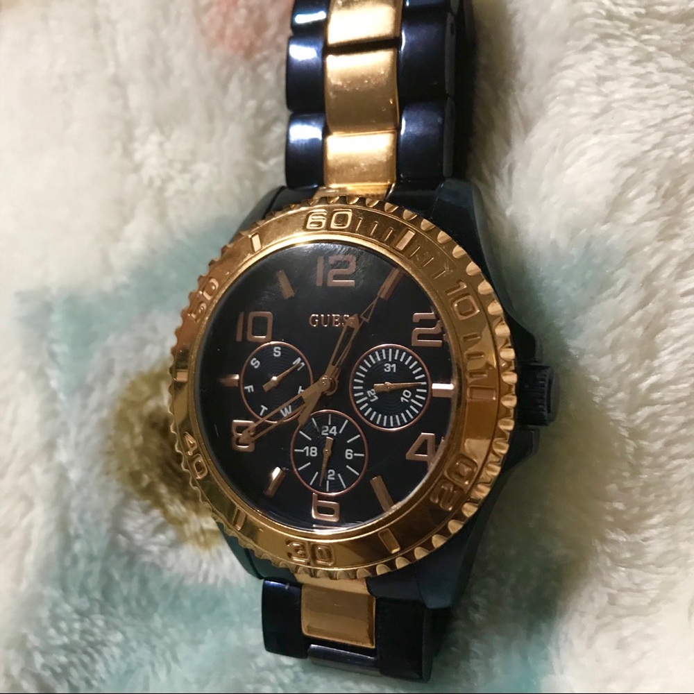 Guess Watch